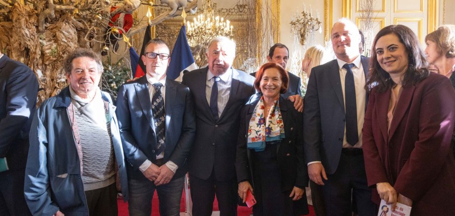 Gérard Dumas (Verschwisterungsverein Trévignin), Nicolas Chapuis (Bürgermeister Trévignin), Senatspräsident Gérard Larcher, Senatorin Martine Berthet, Christian Kehrer (Bürgermeister Oberzent), Isabelle Frindt (Verschwisterungsverein Olfen)
