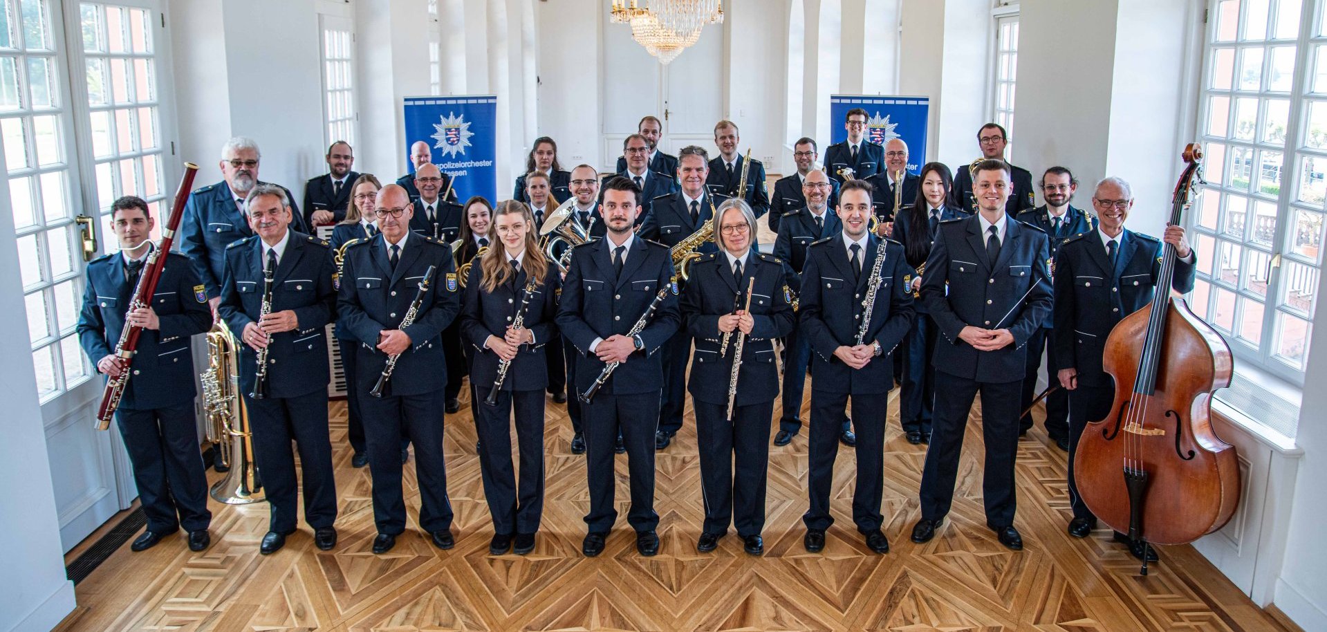Gruppenbild des Landespolizeiorchesters Hessen
