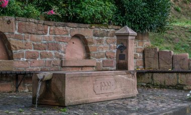 Brunnen (2).jpg