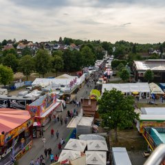 Blick vom Riesenrad auf das Marktgelände