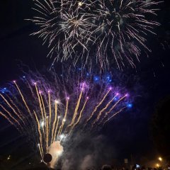 Feuerwerk am Nachthimmel